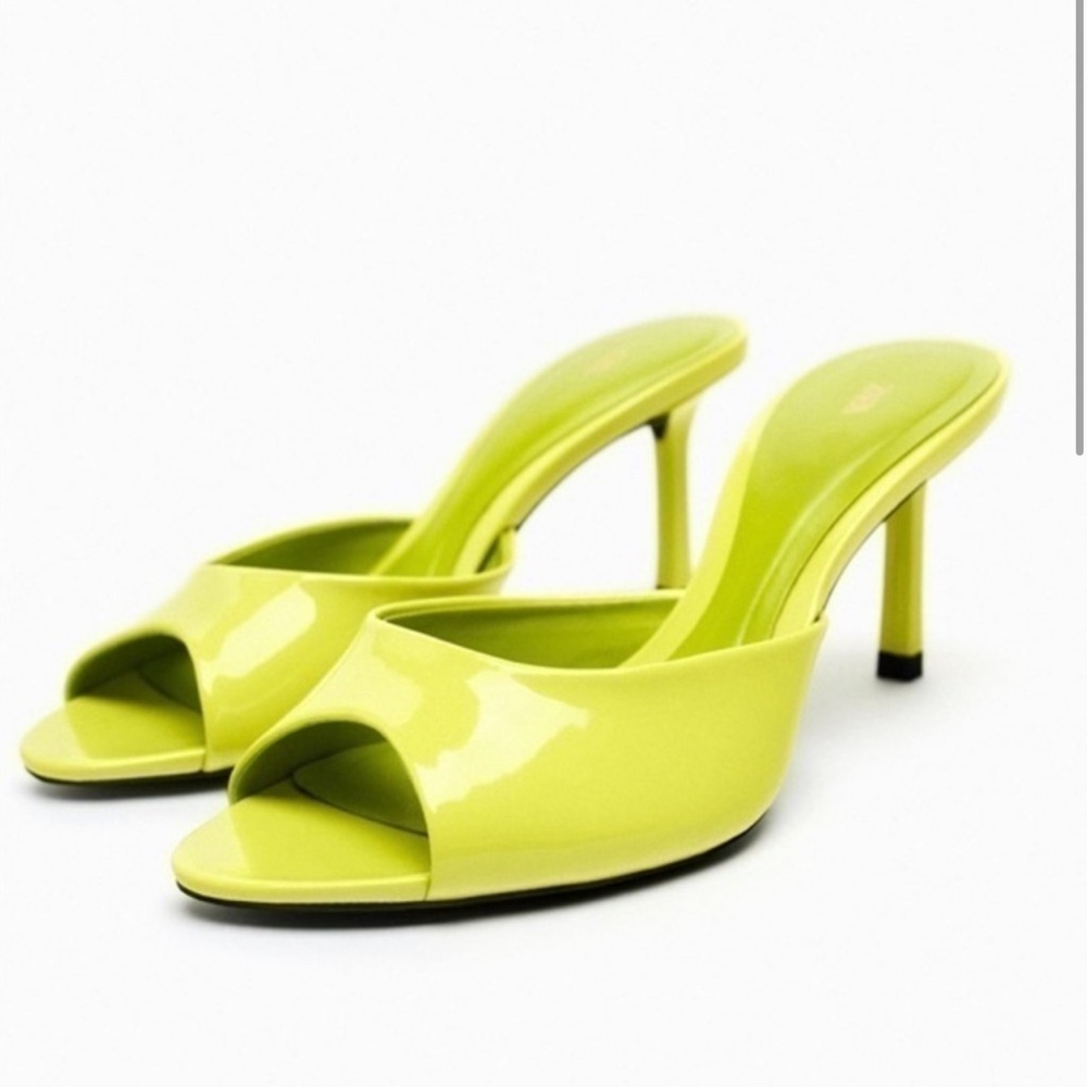 Zara Faux Patent Leather Heel Mule NWOT lime green